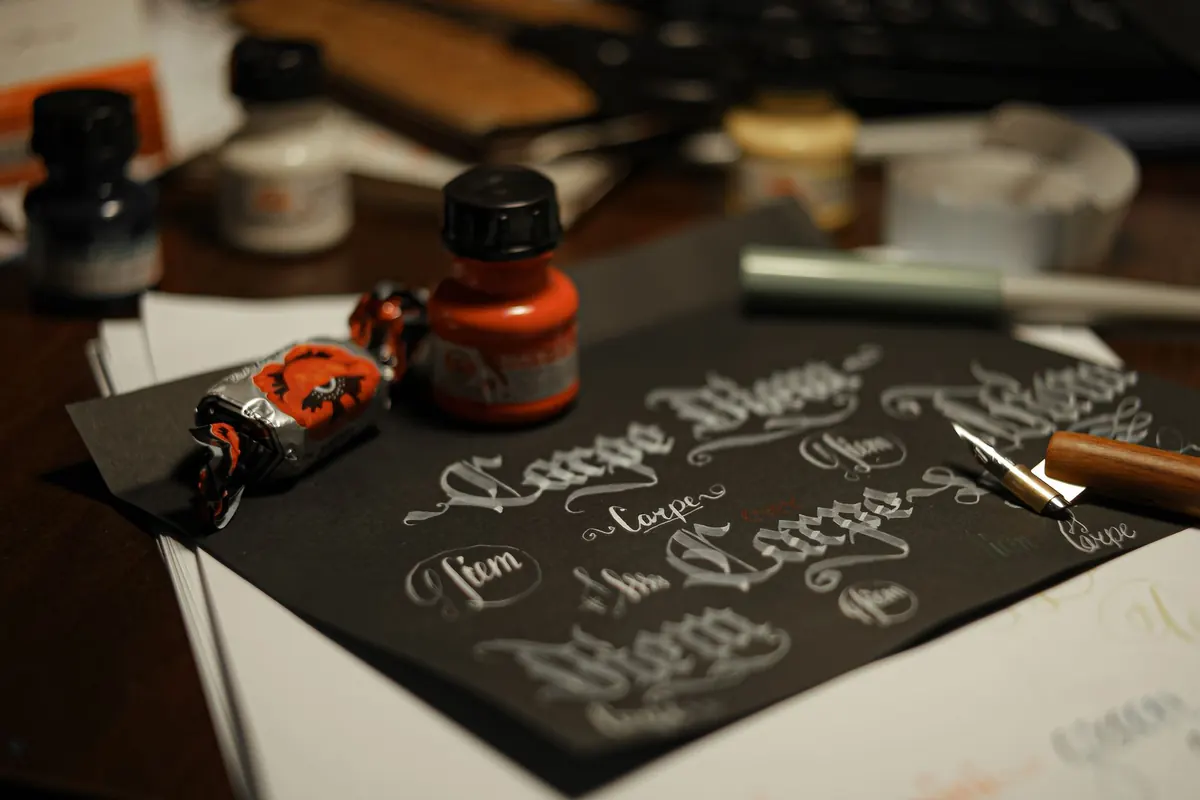 How to Fill a Fountain Pen: Cartridges, Converters and Piston Fillers